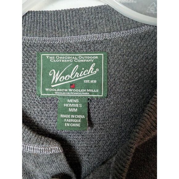 Woolrich long sleeve soft Henley top medium - Picture 3 of 3